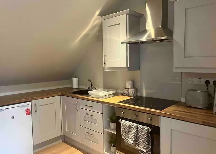 Mid Antrim Modern Apartment